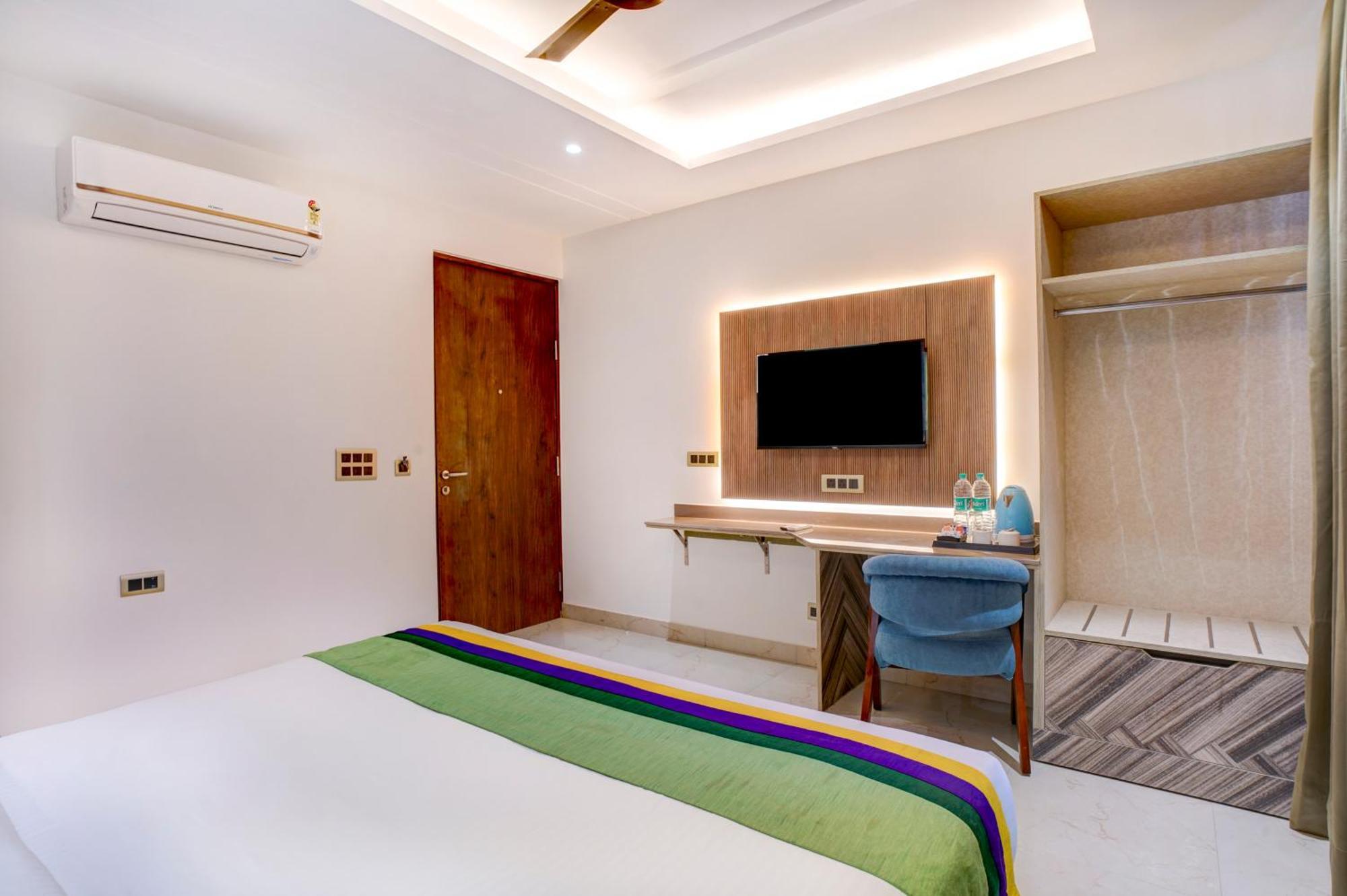 Treebo Corporate Inn Noida Exteriér fotografie